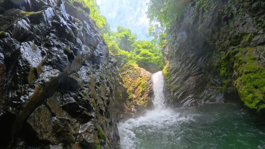 鳳鳴四十八滝 ~宮城県・秋保~
